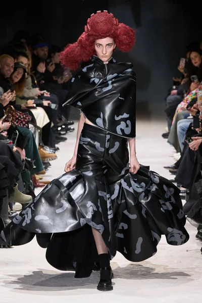 Look 3